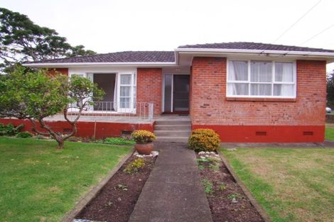 Photo of property in 20 Muir Avenue, Mangere Bridge, Auckland, 2022