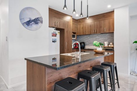 Photo of property in 4b Ahunga Road, Karaka, Papakura, 2113