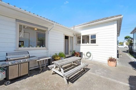 Photo of property in 16 Cockburn Street, Kilbirnie, Wellington, 6022
