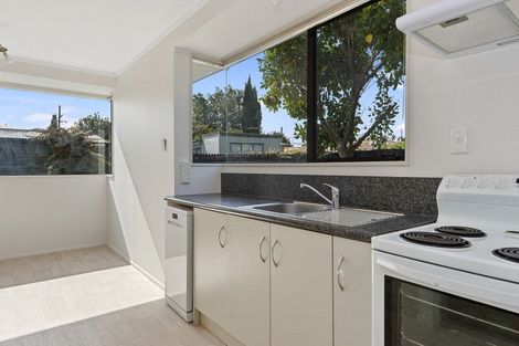 Photo of property in 2 Saxbys Road, Glenview, Hamilton, 3206