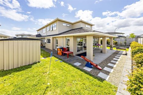 Photo of property in 99 Bayvista Drive, Karaka, Papakura, 2113