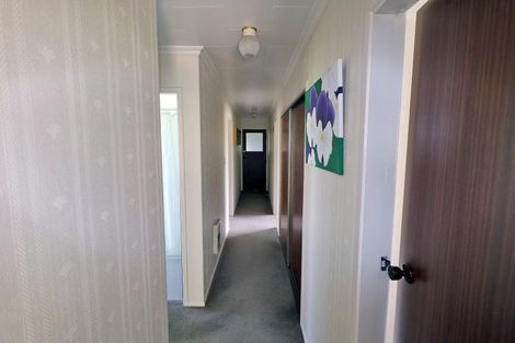 Photo of property in 26 Oberon Street, Stratford, 4332