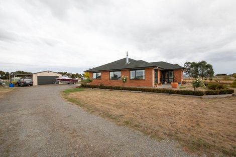 Photo of property in 355 Lethbridge Road, Feilding, 4779