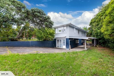 Photo of property in 26 Trojan Crescent, New Lynn, Auckland, 0600