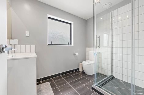 Photo of property in 16 Kearns Drive, Hobsonville, Auckland, 0616