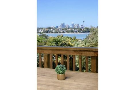 Photo of property in 26 Pine Ridge Terrace, Hauraki, Auckland, 0622