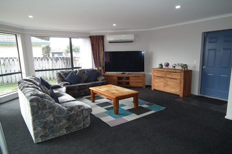 Photo of property in 34 Farnborough Drive, Nawton, Hamilton, 3200