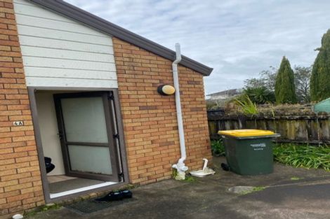 Photo of property in 4 Heversham Place, Glendene, Auckland, 0602