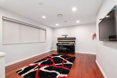 Photo of property in 13a Pomaria Road, Henderson, Auckland, 0610