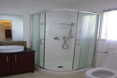 Photo of property in 21 Lake Road, Northcote, Auckland, 0627