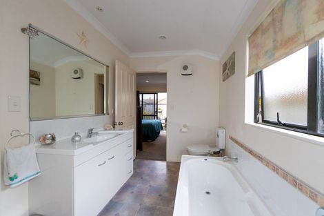 Photo of property in 2d Forward Street, Greenmeadows, Napier, 4112