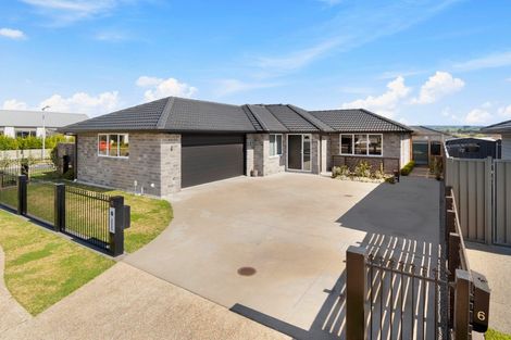 Photo of property in 8 Te Ranga Memorial Drive, Pyes Pa, Tauranga, 3112