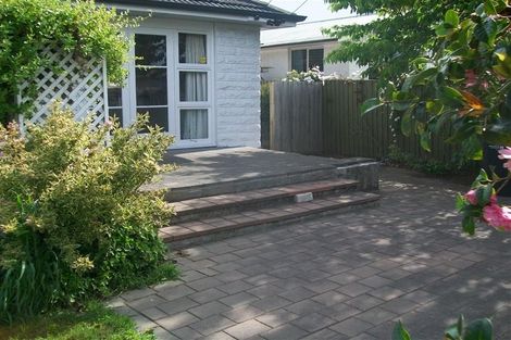 Photo of property in 35 Greendale Avenue, Avonhead, Christchurch, 8042