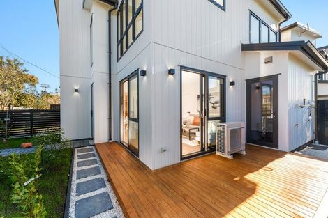 Photo of property in 8c Rowan Terrace, Te Atatu South, Auckland, 0610