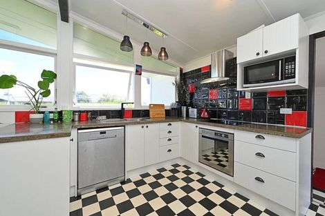 Photo of property in 65 Freyberg Avenue, Tamatea, Napier, 4112