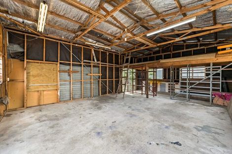 Photo of property in 30 Ozich Avenue, Te Atatu South, Auckland, 0610