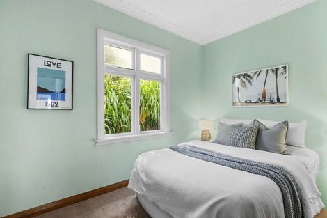 Photo of property in 155 Severn Street, Island Bay, Wellington, 6023