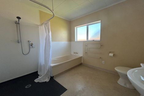 Photo of property in 8 Hogg Crescent, Masterton, 5810