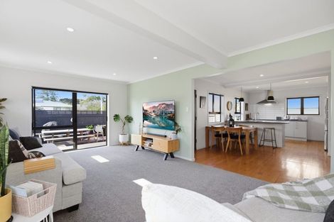 Photo of property in 10b Links Avenue, Mount Maunganui, 3116