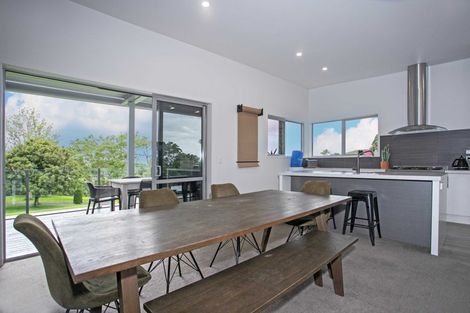 Photo of property in 1r Oceana Drive, Welcome Bay, Tauranga, 3175