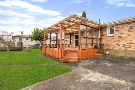 Photo of property in 4 Malmo Place, Massey, Auckland, 0614