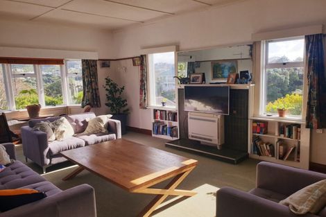 Photo of property in 38 Mills Road, Brooklyn, Wellington, 6021