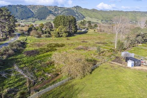 Photo of property in 105 Peka Peka Road, Peka Peka, Waikanae, 5391