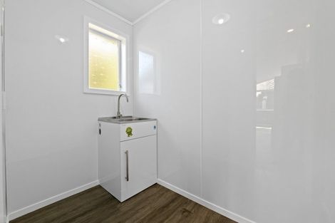 Photo of property in 5 Adrian Street, Stratford, 4332