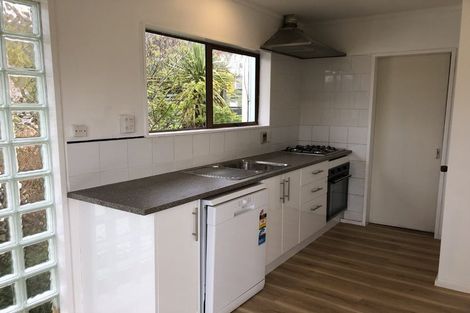 Photo of property in 81a Thurleigh Grove, Karori, Wellington, 6012