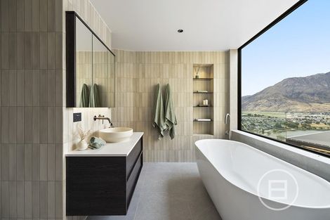 Photo of property in 86 Middleton Road, Queenstown Hill, Queenstown, 9300