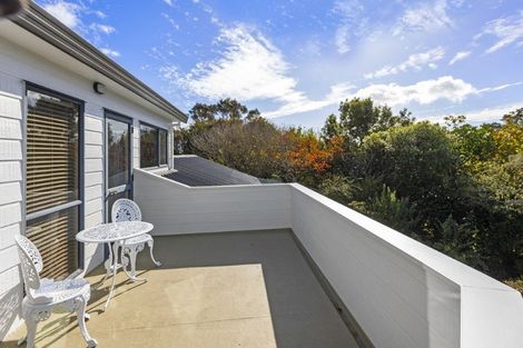 Photo of property in 60 Veale Road, Ridgewood, New Plymouth, 4371