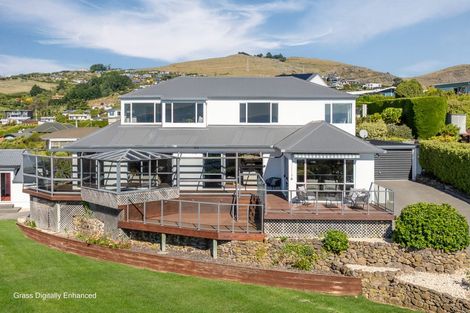 Photo of property in 12 Belleview Terrace, Mount Pleasant, Christchurch, 8081