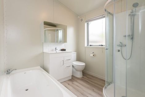 Photo of property in 652b Barbadoes Street, Edgeware, Christchurch, 8013