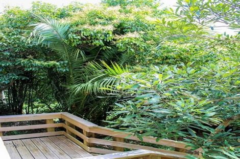 Photo of property in 17 Busby Hill, Havelock North, 4130