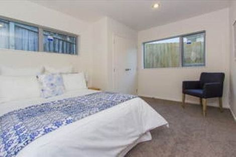 Photo of property in 20a Northall Road, New Lynn, Auckland, 0600