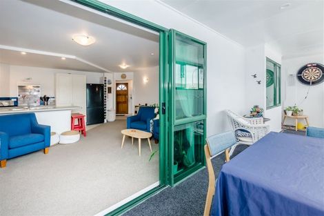 Photo of property in 1b/25 Maclean Street, Paraparaumu Beach, Paraparaumu, 5032