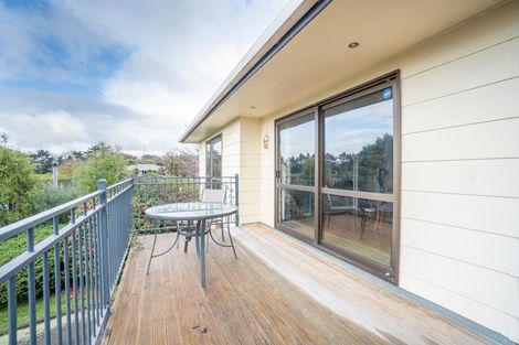 Photo of property in 3 Wharite Place, Awapuni, Palmerston North, 4412
