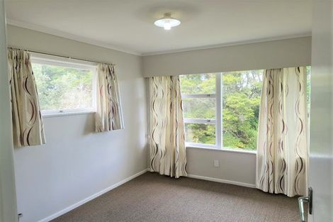 Photo of property in 6 Nicholson Place, Hillcrest, Auckland, 0627