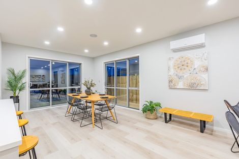 Photo of property in 41 Lumbarda Drive, Kumeu, 0810