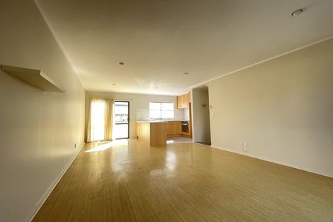 Photo of property in 9/8 Margan Avenue, New Lynn, Auckland, 0600