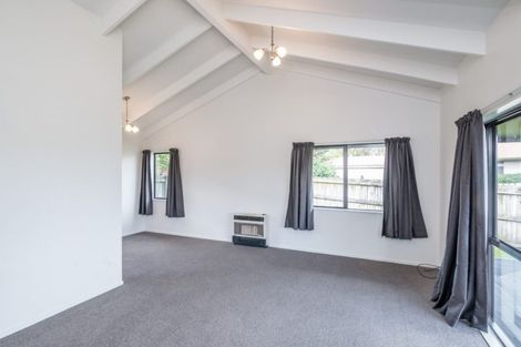 Photo of property in 80 Queens Road, Waikanae Beach, Waikanae, 5036