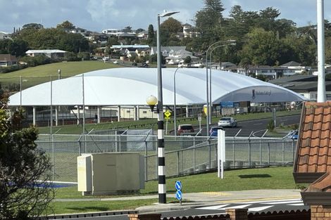 Photo of property in 216a Bucklands Road, Bucklands Beach, Auckland, 2012