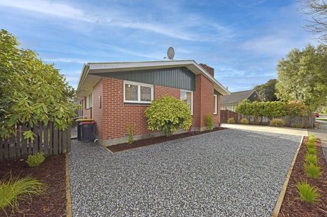 Photo of property in 14 Newbridge Place, Ilam, Christchurch, 8041