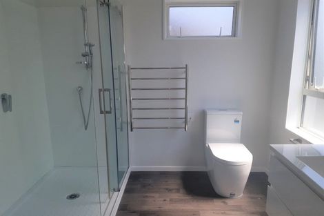 Photo of property in 1 Raelene Place, Massey, Auckland, 0614