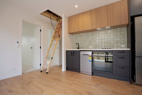 Photo of property in 19 Shelduck Road, Jacks Point, 9371