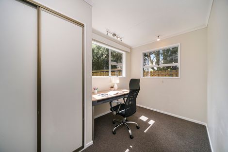 Photo of property in 4 Sharon Place, Awapuni, Palmerston North, 4412