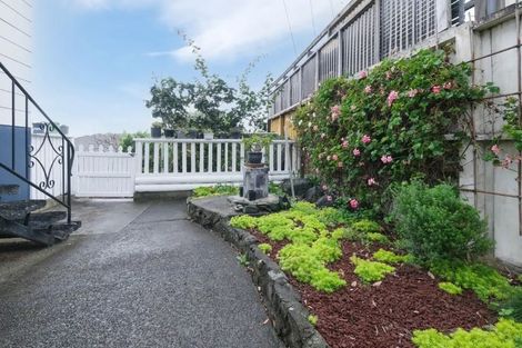 Photo of property in 6 Aquarius Avenue, Glen Eden, Auckland, 0602