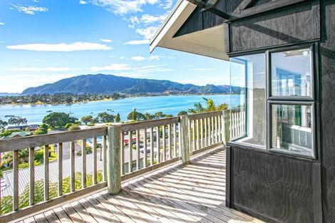 Photo of property in 23 Pine Grove, Tairua, 3508