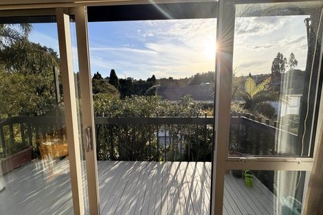 Photo of property in 8 Langstone Place, Chatswood, Auckland, 0626