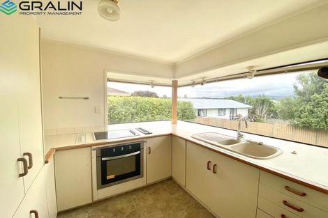 Photo of property in 2/332 West Coast Road, Glen Eden, Auckland, 0602